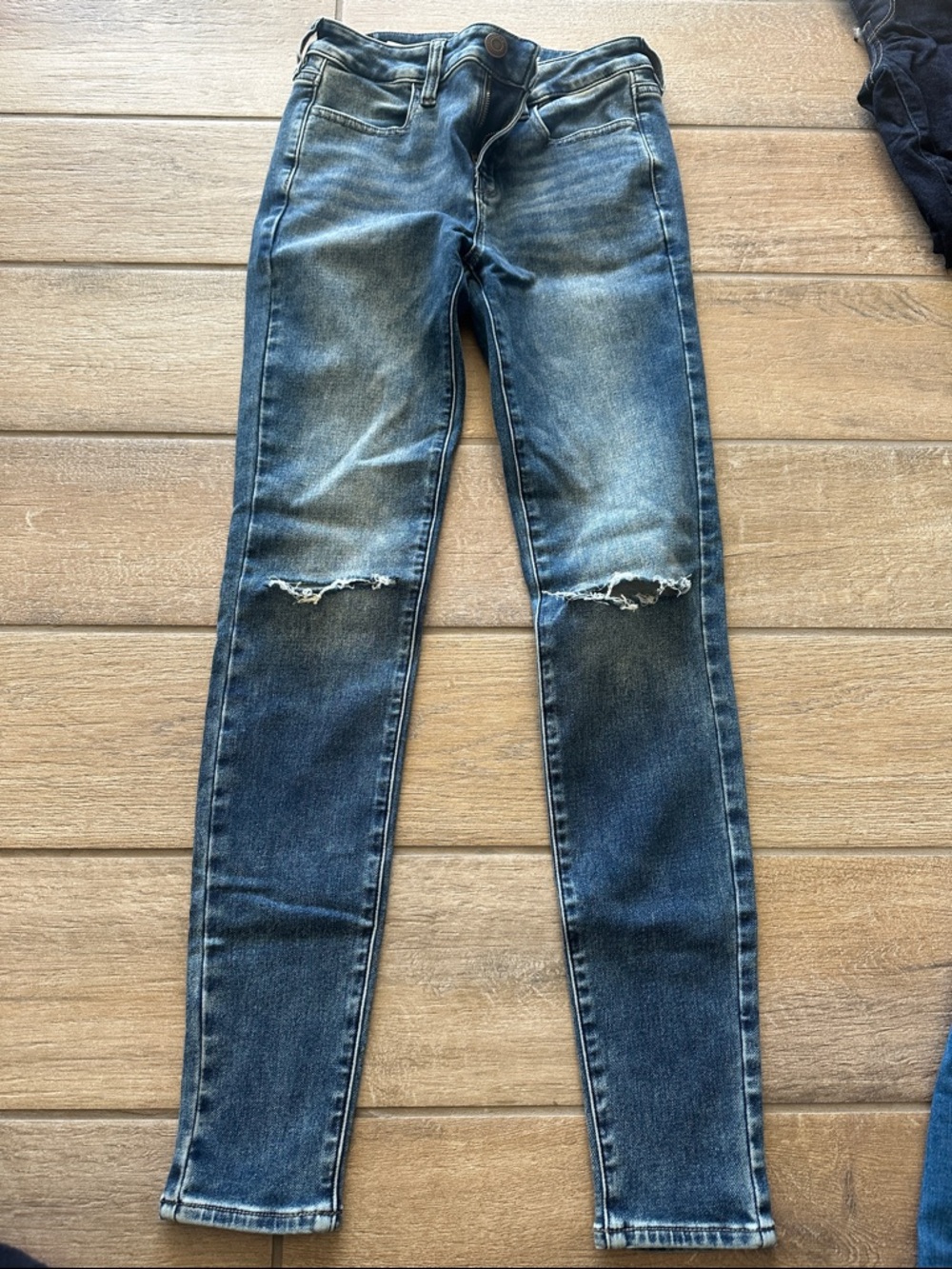 American Eagle Outfitters Women's Distressed Skinny Jeans - Blue Wash